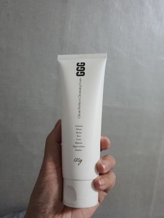 지지지 클린 퍼펙트 클렌징폼 120g — 5점을 준 리뷰어가 2022년 3월 올린 사용 사진