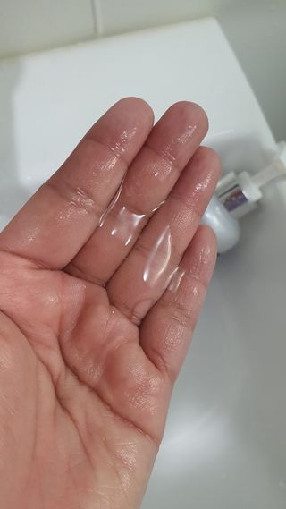 비어멕 독일맥주효모 천연탈모샴푸 — 5점을 준 리뷰어가 2021년 1월 올린 사용 사진