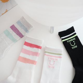 사이즈가 있는 양말 필로이 운동하기 좋은 날!_스포츠 크루 양말 4족 세트_남여 각각 (S,M,L)_컬러 랜덤 발송 — 5점을 준 리뷰어가 2022년 5월 올린 사용 사진