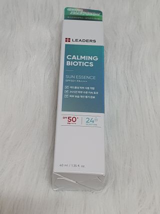 리더스코스메틱 리더스 카밍 바이오틱스 선 에센스 SPF 50+ PA++++ — 5점을 준 리뷰어가 2022년 8월 올린 사용 사진