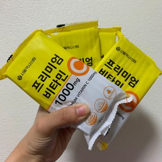 서울약사신협 프리미엄비타민C1000_2.5G x 100포 — 5점을 준 리뷰어가 2021년 5월 올린 사용 사진