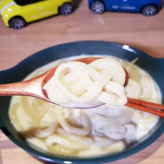 [푸딩팩토리] 로제누들떡볶이 500g / 까르보나라크림누들떡볶이 500g — 5점을 준 리뷰어가 2022년 8월 올린 사용 사진