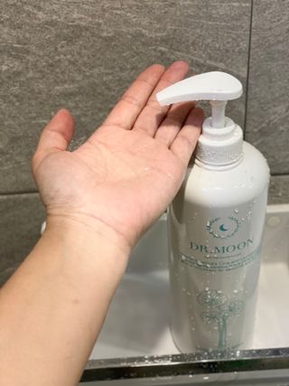 [닥터문] 센텔라 시카케어 화이트머스크 바디워시 1000ml — 5점을 준 리뷰어가 2023년 6월 올린 사용 사진