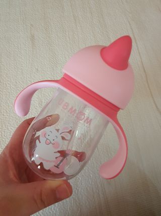 유비맘 트라이탄 코니빨대컵_컬러 랜덤 발송 — 5점을 준 리뷰어가 2020년 12월 올린 사용 사진