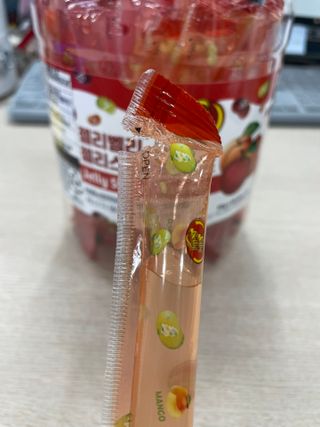 젤리벨리 젤리스틱 어쏘티드 900g — 3점을 준 리뷰어가 2022년 11월 올린 사용 사진