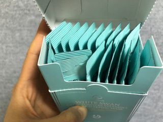 오투에니원 화이트 스완 갈락토미세스 비타민 C 워터 슬리핑 마스크 — 5점을 준 리뷰어가 2022년 12월 올린 사용 사진
