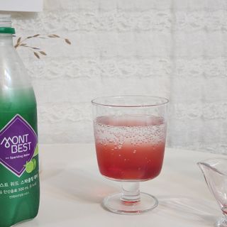 몽베스트 Montbest with Sparkling water Lime20병 — 5점을 준 리뷰어가 2022년 10월 올린 사용 사진