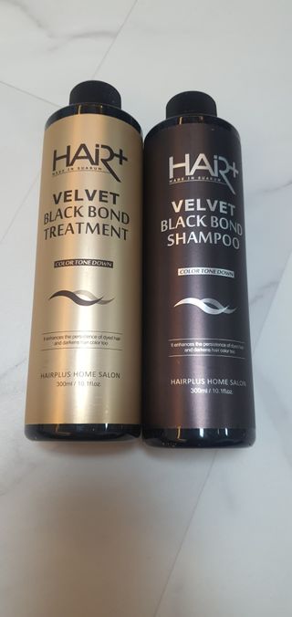 헤어플러스 블랙 컬러본드 샴푸 트리트먼트 300ml — 5점을 준 리뷰어가 2021년 5월 올린 사용 사진