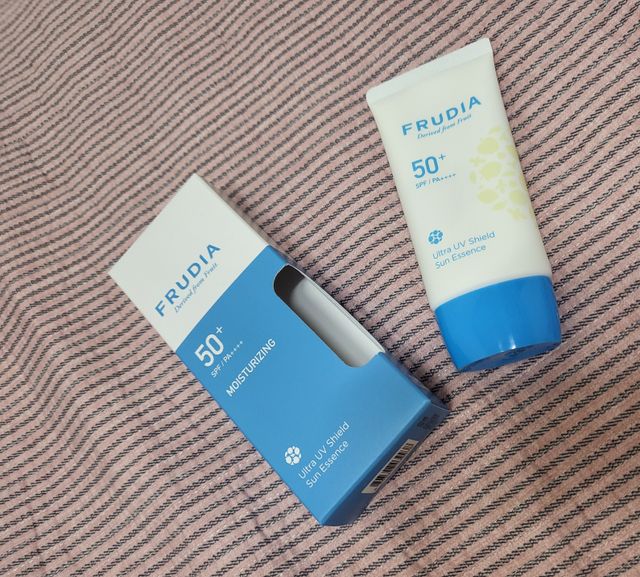 틱톡 [후르디아] 백탁NO! 화잘먹 수분광 선 에센스✨ 리뷰 사진