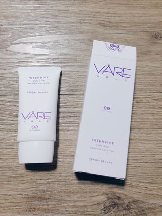 바르셀 톤업 무기자차 자외선차단제 순한 선크림 인텐시브 선 젠 50ml — 5점을 준 리뷰어가 2021년 11월 올린 사용 사진
