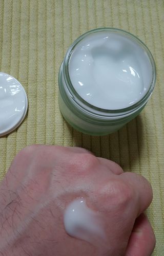 김정문알로에 큐어 큐어 알로에 리프레쉬 젤리 세럼, 큐어 알로에 하이드로 젤리 크림 — 5점을 준 리뷰어가 2021년 2월 올린 사용 사진