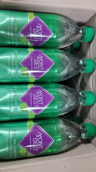 몽베스트 Montbest with Sparkling water Lime20병 — 4.5점을 준 리뷰어가 2021년 10월 올린 사용 사진