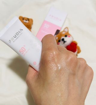 [후르디아] 모공블러 비건 선 프라이머 — 4점을 준 리뷰어가 2022년 6월 올린 사용 사진