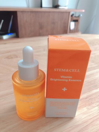체르엠 스템앤셀 비타민 브라이트닝 에센스 30ml 1개 — 5점을 준 리뷰어가 2021년 6월 올린 사용 사진