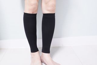 [원더워크] 의료용 압박스타킹, 종아리형 압박밴드 1세트 — 5점을 준 리뷰어가 2024년 5월 올린 사용 사진