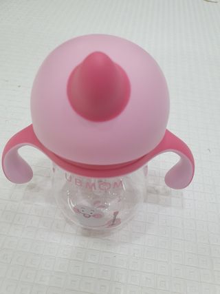 유비맘 트라이탄 코니빨대컵_컬러 랜덤 발송 — 5점을 준 리뷰어가 2021년 3월 올린 사용 사진