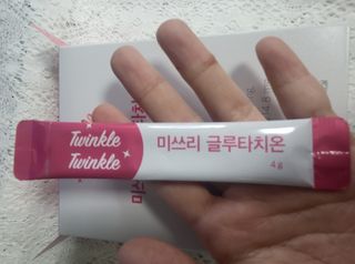 메디포스트 모비타 미쓰리 글루타치온 30포 — 4.5점을 준 리뷰어가 2022년 12월 올린 사용 사진
