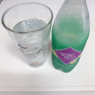 몽베스트 Montbest with Sparkling water Lime20병 — 5점을 준 리뷰어가 2022년 6월 올린 사용 사진