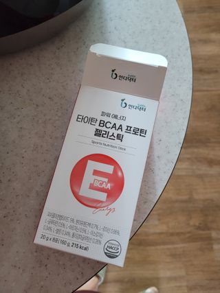 [인디닥터] 타이탄 BCAA 프로틴 젤리스틱 — 4.5점을 준 리뷰어가 2022년 4월 올린 사용 사진