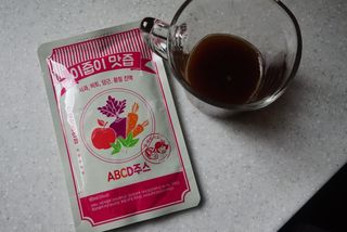 본황칠 이즙이 맛즙 ABC주스 30EA — 5점을 준 리뷰어가 2022년 8월 올린 사용 사진