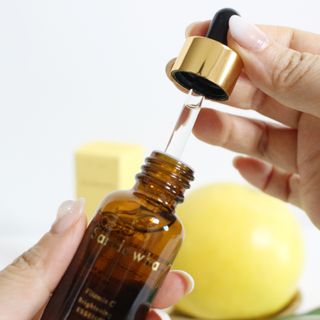 스킨큐어 산다화 비타민c 화이트닝 에센스 30ml — 5점을 준 리뷰어가 2022년 2월 올린 사용 사진