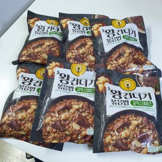 한성기업 무볼레 왕건더기 볶음밥 갈릭스테이크 — 5점을 준 리뷰어가 2021년 10월 올린 사용 사진