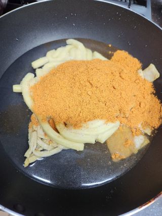 [푸딩팩토리] 즉석누들떡볶이 540g + 대구전통 납작만두 260g — 5점을 준 리뷰어가 2022년 12월 올린 사용 사진