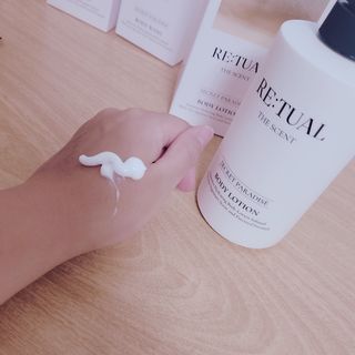 레츄얼 더 센트 바디로션 시크릿 파라다이스(500ml) — 5점을 준 리뷰어가 2022년 7월 올린 사용 사진