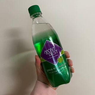 몽베스트 Montbest with Sparkling water Lime20병 — 4.5점을 준 리뷰어가 2022년 11월 올린 사용 사진