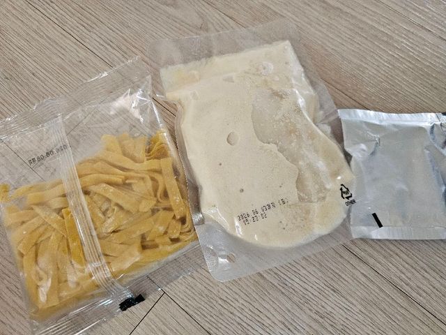 *구매평/프레시지 이누식당 포르치니 버섯 크림 파스타 리뷰 사진