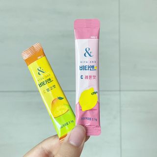 비타앤C 레몬맛, 망고맛 — 5점을 준 리뷰어가 2021년 5월 올린 사용 사진