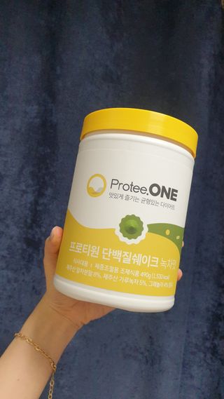 프로티원 단백질쉐이크 녹차맛 2주분 1통+보틀 — 5점을 준 리뷰어가 2021년 4월 올린 사용 사진