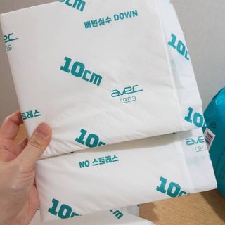 아베크 펫 와이드 프리미엄 중형 애견 강아지 배변 패드 54매 1팩 45g — 5점을 준 리뷰어가 2021년 7월 올린 사용 사진