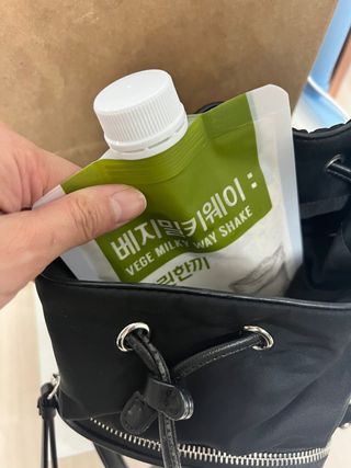 클린24시간  클린한끼 쉐이크 1세트 (5개) — 5점을 준 리뷰어가 2022년 10월 올린 사용 사진