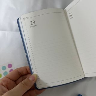 리훈 2023년 이야기다이어리 숏 날짜형 — 5점을 준 리뷰어가 2022년 12월 올린 사용 사진