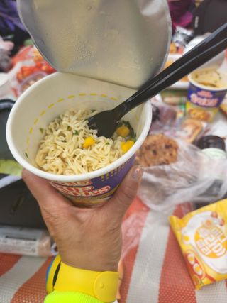 NISSIN 닛신 컵누들  4종 - 씨푸드오리지날, 씨푸드 스파이시, 씨푸드 커리, 씨푸드 XO소스 — 5점을 준 리뷰어가 2022년 5월 올린 사용 사진