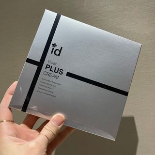 아이디플라코스메틱 아이디 브이로직 플러스 크림 15ml X 4EA — 4.5점을 준 리뷰어가 2022년 1월 올린 사용 사진