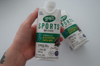 셀렉스스포츠 셀렉스 스포츠 웨이 프로틴 초콜릿 _ 330ml x 12팩 — 5점을 준 리뷰어가 2021년 5월 올린 사용 사진