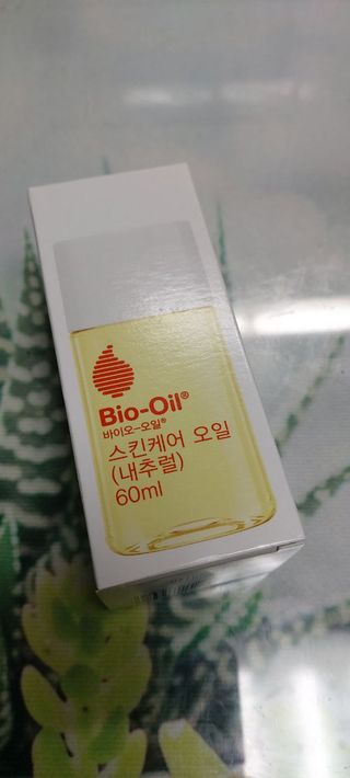 바이오오일 [바이오-오일] 스킨케어 오일 내추럴 60ml — 5점을 준 리뷰어가 2021년 12월 올린 사용 사진