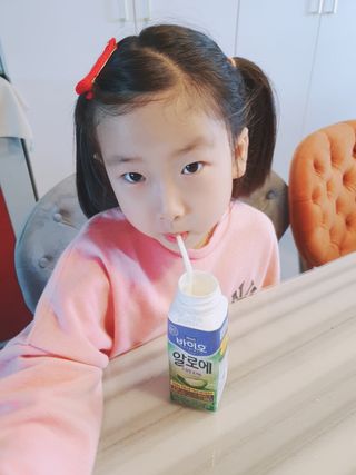 LIVE 매일바이오 알로에 드링킹 요거트 — 5점을 준 리뷰어가 2022년 4월 올린 사용 사진