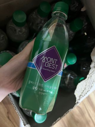 몽베스트 Montbest with Sparkling water Plain 20병 — 5점을 준 리뷰어가 2021년 11월 올린 사용 사진