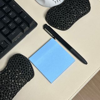 [3M] 포스트잇 점착메모지 강한점착용 노트654 심플리서린 5패드 430매 — 5점을 준 리뷰어가 2024년 9월 올린 사용 사진