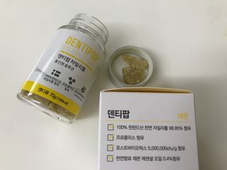 작심연구소 구취제거+충치예방+치아화이트닝 마법의 캔디 덴티팝3종(맛 랜덤 발송) — 5점을 준 리뷰어가 2022년 5월 올린 사용 사진