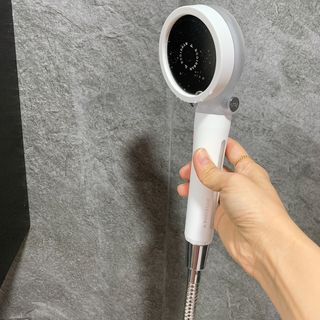 바디빔 더블클린 비타 샤워기 — 5점을 준 리뷰어가 2021년 7월 올린 사용 사진