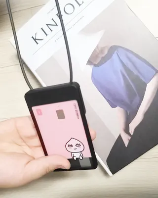 플러스엑스 오브젝트 [PlusX Object] 아이디프레임 2.0 & 듀얼프레임 - 플러스엑스 사원증 케이스 목걸이 디자인 어워드 수상 — 5점을 준 리뷰어가 2022년 1월 올린 사용 사진