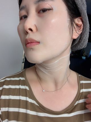 태그스킨 4스텝 주름개선 피부미백 영양 마스크팩 3개 세트(최신버전) — 5점을 준 리뷰어가 2022년 5월 올린 사용 사진