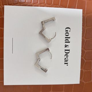 [골드앤디어] 14K 사각 네모 원터치 귀걸이_3color — 5점을 준 리뷰어가 2021년 6월 올린 사용 사진