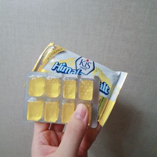 마요라 히말라야 솔트 캔디 2종-페퍼민트 맛, 라임민트 맛 — 5점을 준 리뷰어가 2022년 11월 올린 사용 사진