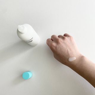리더스코스메틱 리더스 카밍 바이오틱스 에센스 워터 — 5점을 준 리뷰어가 2021년 6월 올린 사용 사진