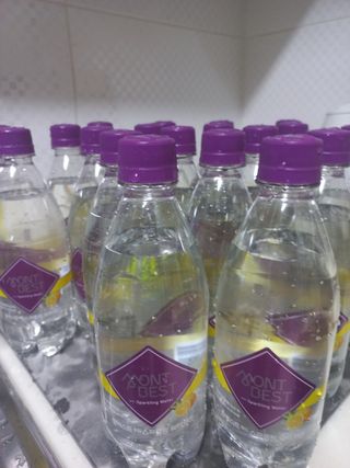몽베스트 Montbest with Sparkling water 플레인/라임/레몬 20병(랜덤) — 5점을 준 리뷰어가 2024년 5월 올린 사용 사진